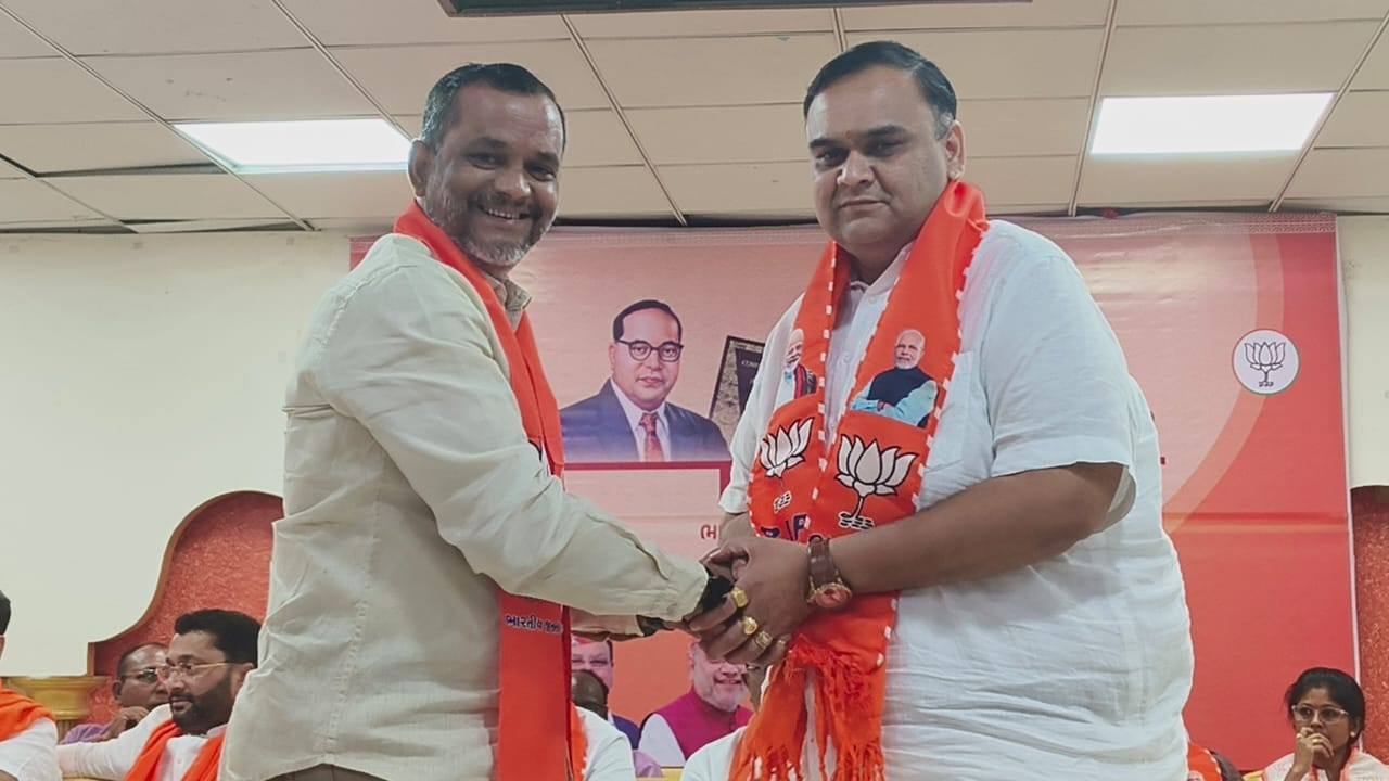 તા.૧૭-૦૪-૨૦૨૫ ના રોજ બંધારણના ઘડવૈયા, ભારત રત્ન ડૉ. બાબાસાહેબ આંબેડકરજીની જન્મજયંતિ નિમિત્તે, ગુજરાત ભાજપ પ્રદેશ તરફથી પખવાડિયાના કાર્યક્રમના ભાગ રૂપે, આજે સુરત જિલ્લાનો 